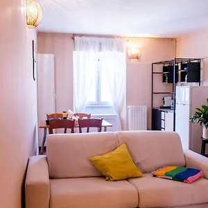 https://casa-bonnie-nuovo-accogliente-appartamento-nel-centro-di-milano.italymilanhotels.net